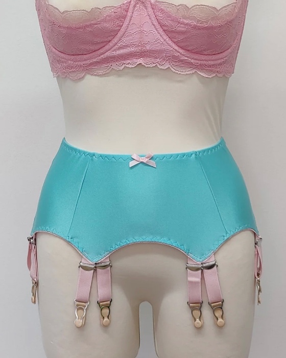 Cocos retro closet