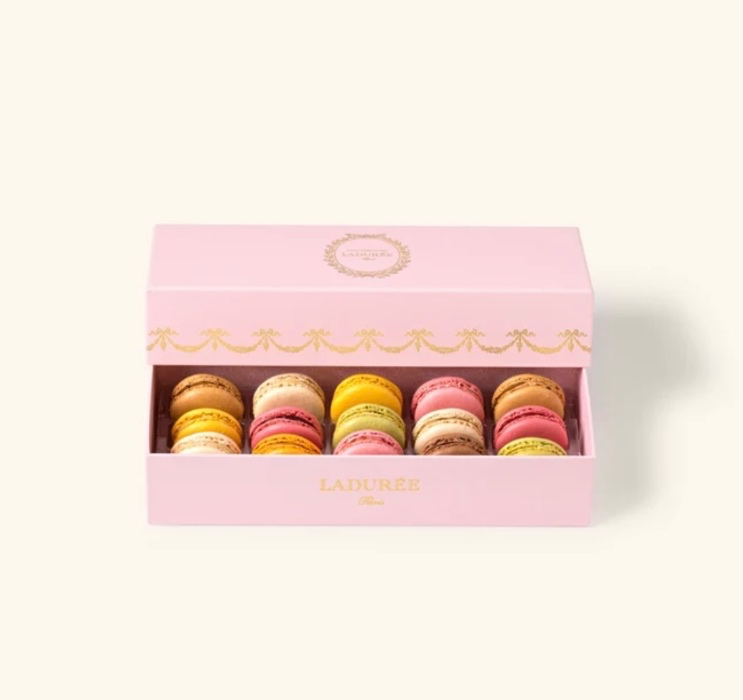 LADUREE Intemporal 15 Macarons Gift Box 