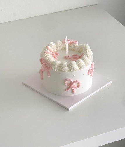 Cake (£30)