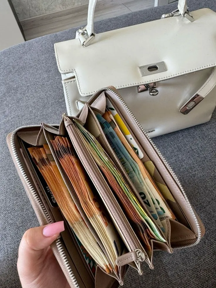 Pocket money for the princess