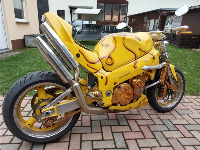 Suzuki GSX R 750, Streetfighter with airbrush