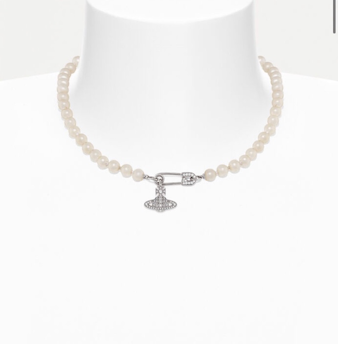 Vivienne Westwood necklace 🦢🫧