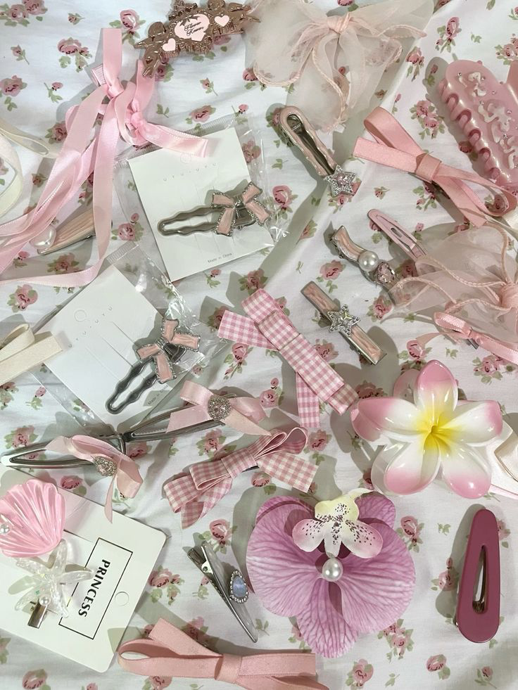 plenty of accessories <3