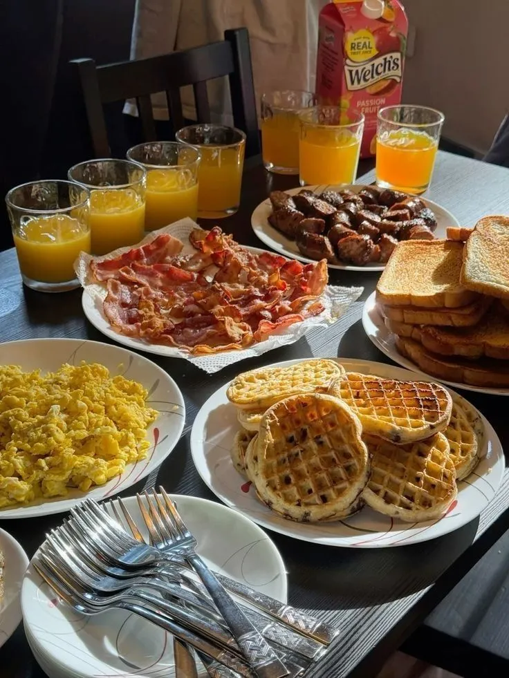 Breakfast 