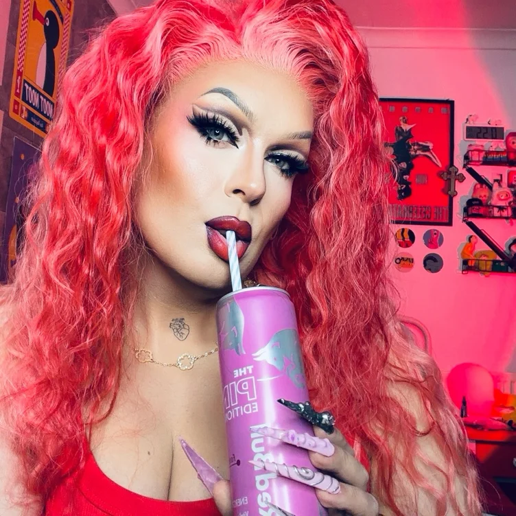 Pink Red Bull 🪽💕