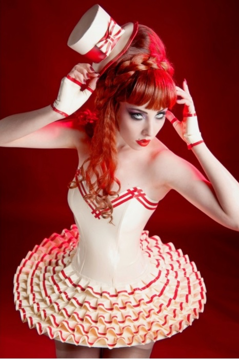 Mademoiselle Ilo - Tutu latex rubber paris france stylist