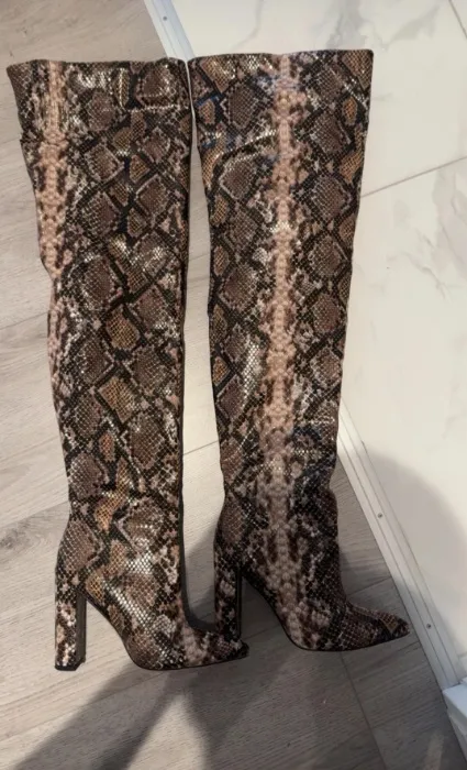Overknee boots v