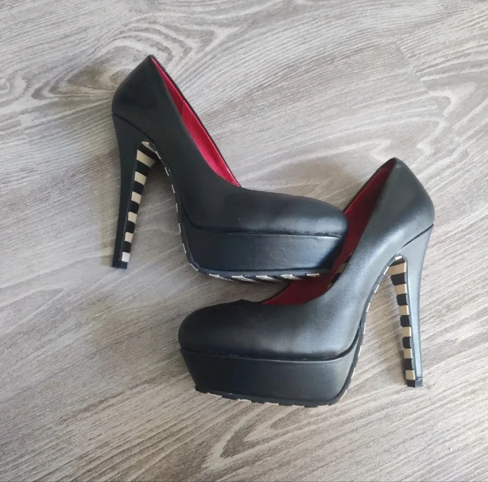 Lola Remona heels v