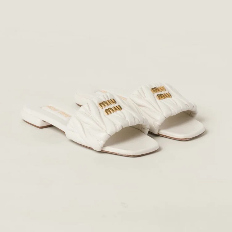 miumiu sandals ♡