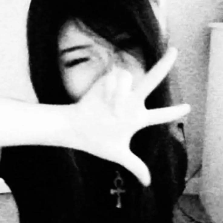 (•̀ᴗ•́)و ̑  bag money