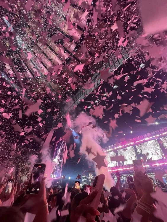 250 - festival 🎧
