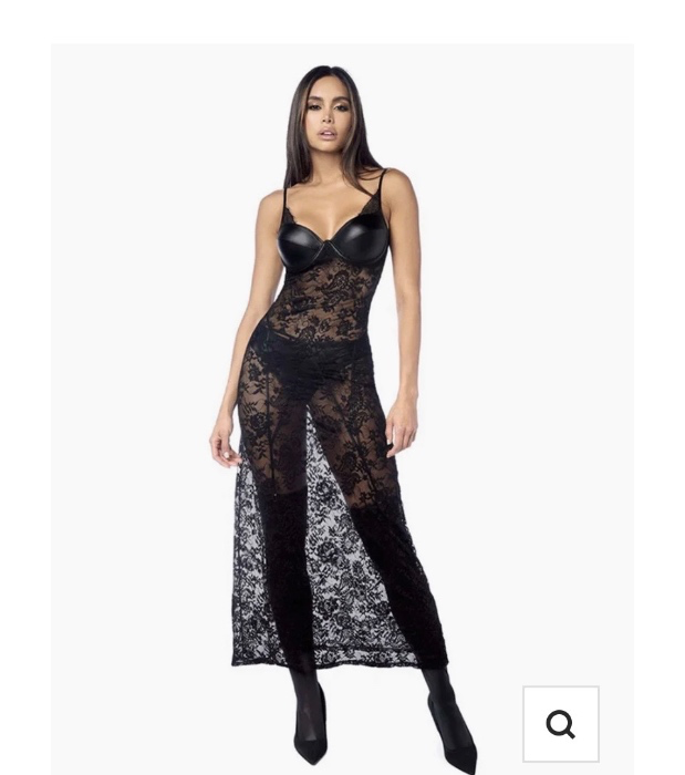 Wetlook Cup Long Lace Gown w. Garters