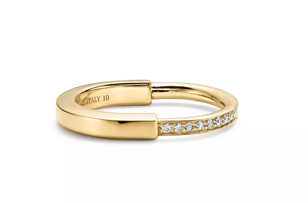 Tiffany Ring in Yellow Gold with Diamonds
