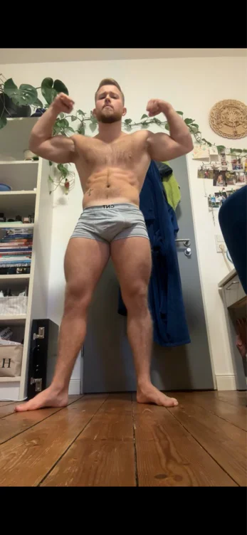 Send to daddy😜🍆🍆💪🏼