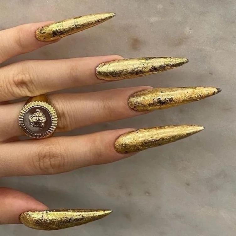 nails