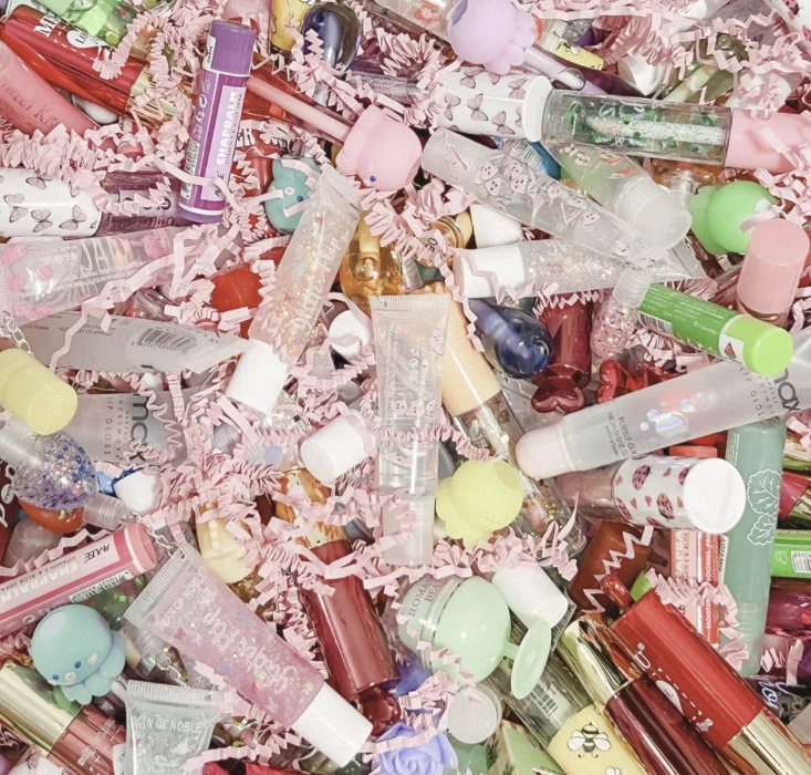 1000 Lip Glosses