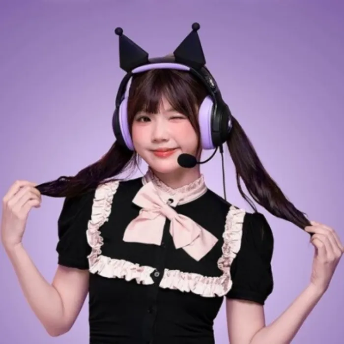 Buy Razer Kraken Kitty V2 BT - Kuromi Edition | Mobile Headsets | Razer.com