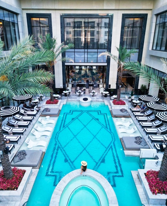 1-night stay | October 