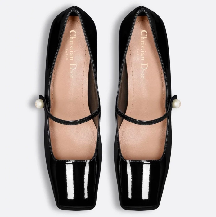 Dior ’Jolie’ black patent calfskin with pearl