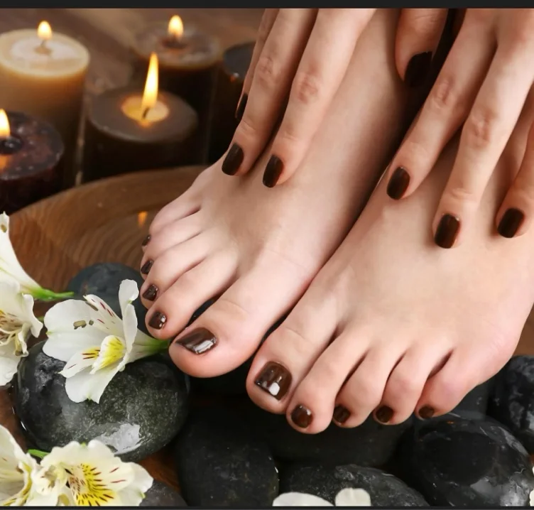 Mani/Pedi