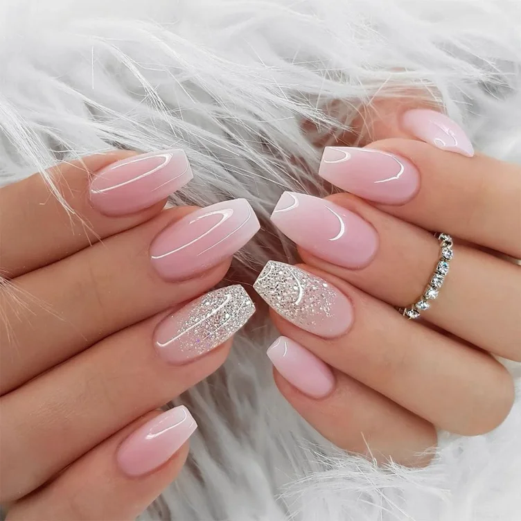Nails 