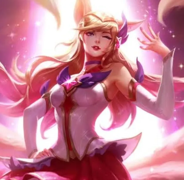 League of Legends Star Guardian Ahri cosplay