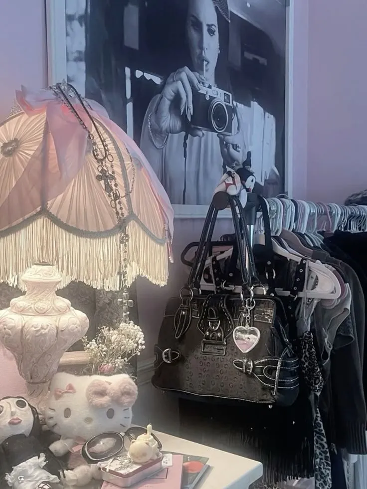 Cute Deco + Pretty Room Fund