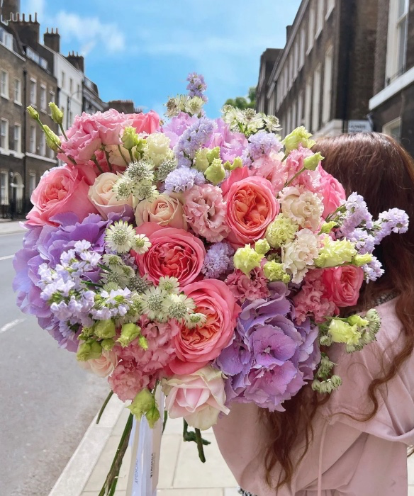 Flowers bouquet 