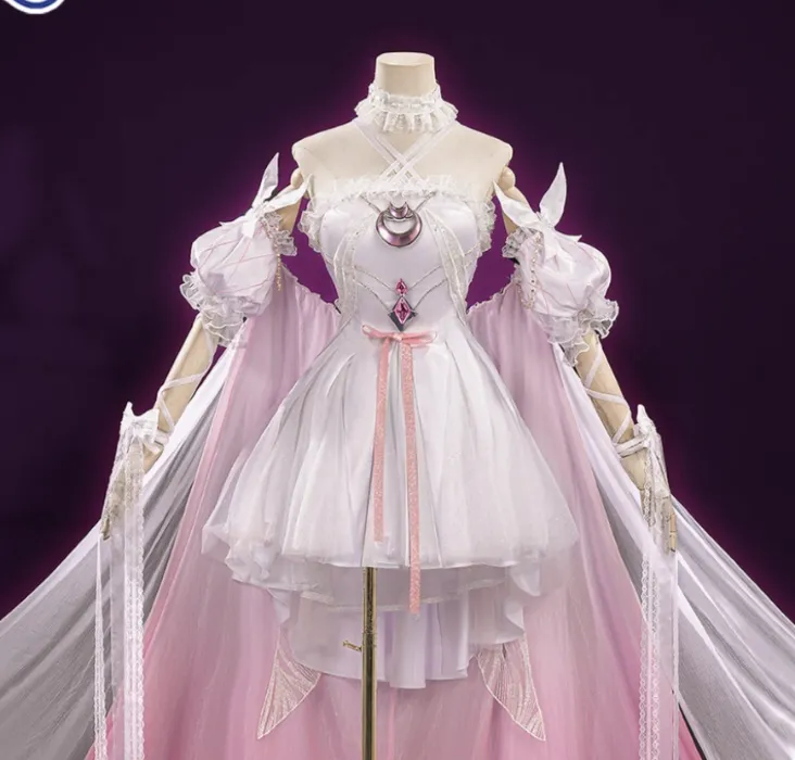 Columbina ball gown 💕🪽