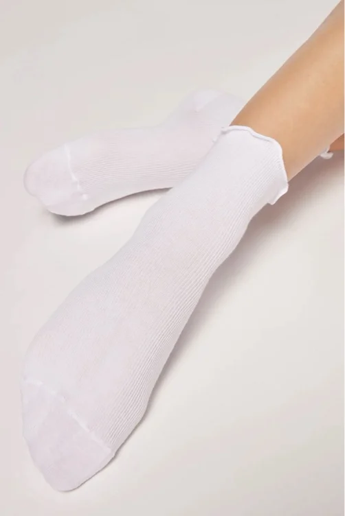 Romantic Trim Ribbed Short Socks