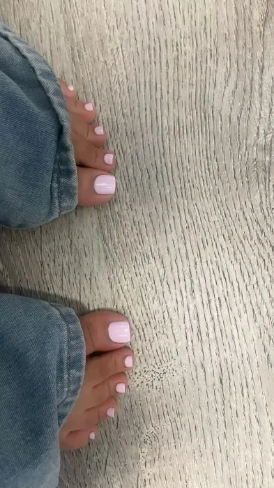 Toes!!