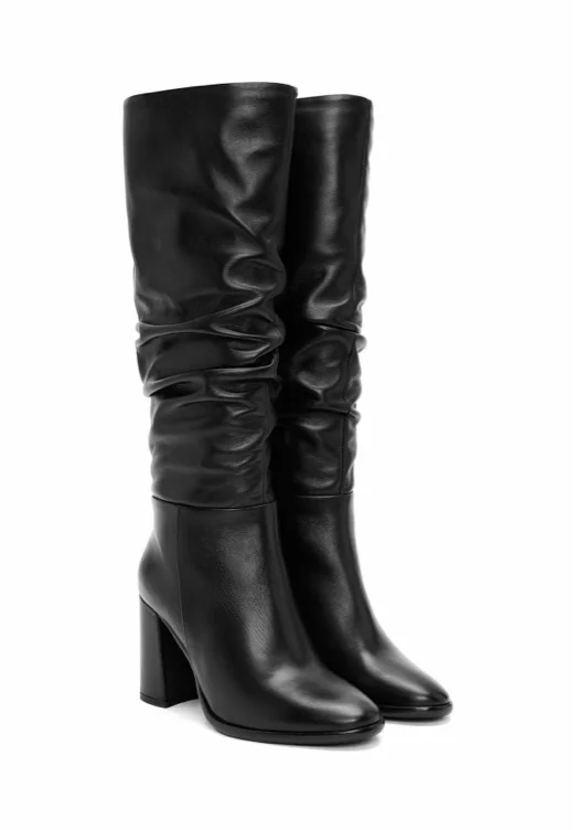 New black boots