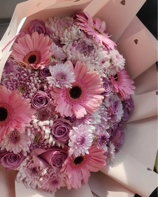 I nitial 💐