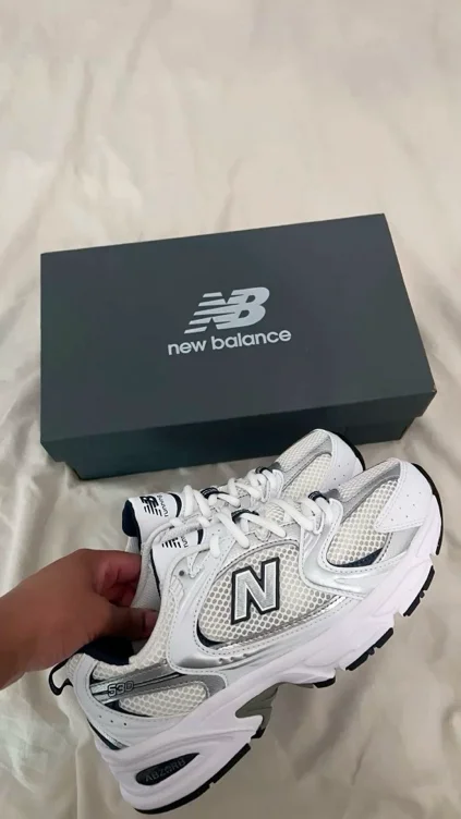 sneakers 👟 