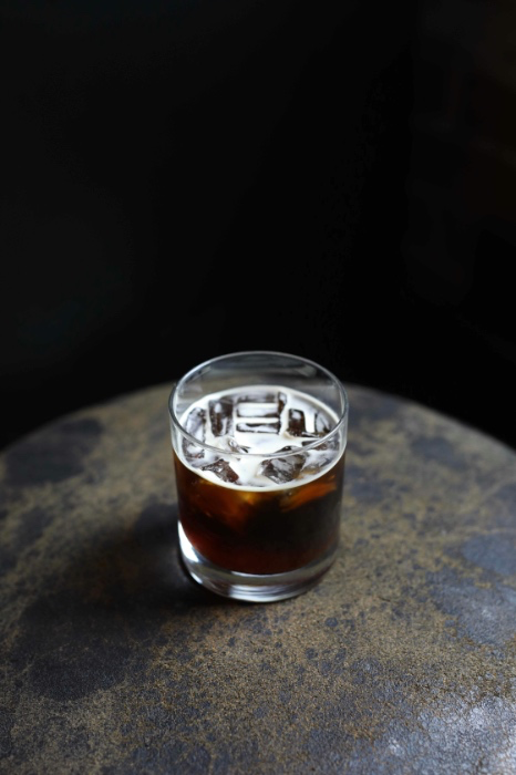 AN ICED AMERICANO