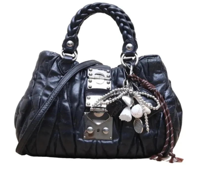 Coffer leather handbag