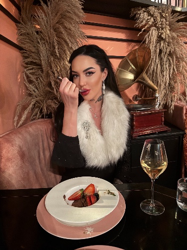 Dinner/drinks with the girls 💅🏻