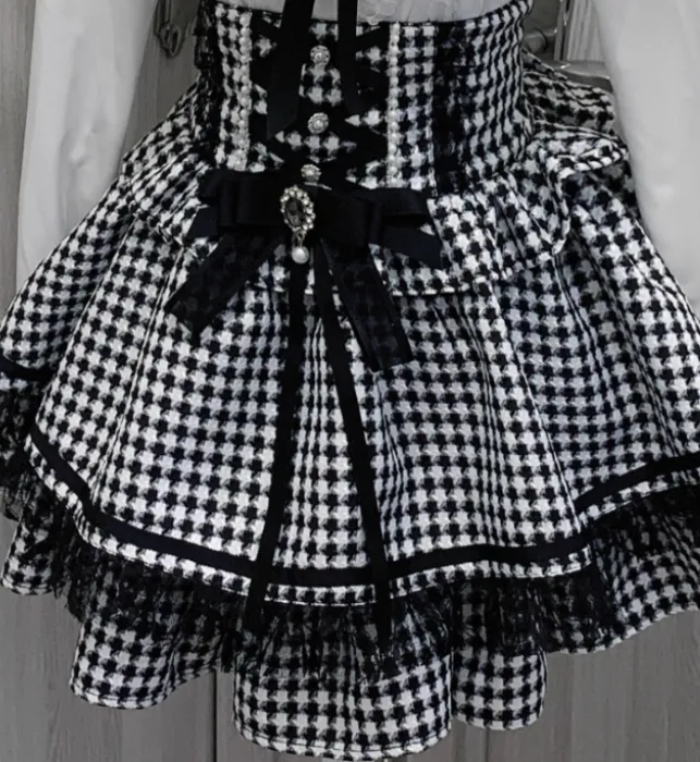 Jirai Kei Short Skirt Patterned Black and White