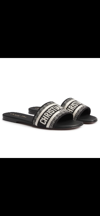 Fund my Dior slides 👣🫢