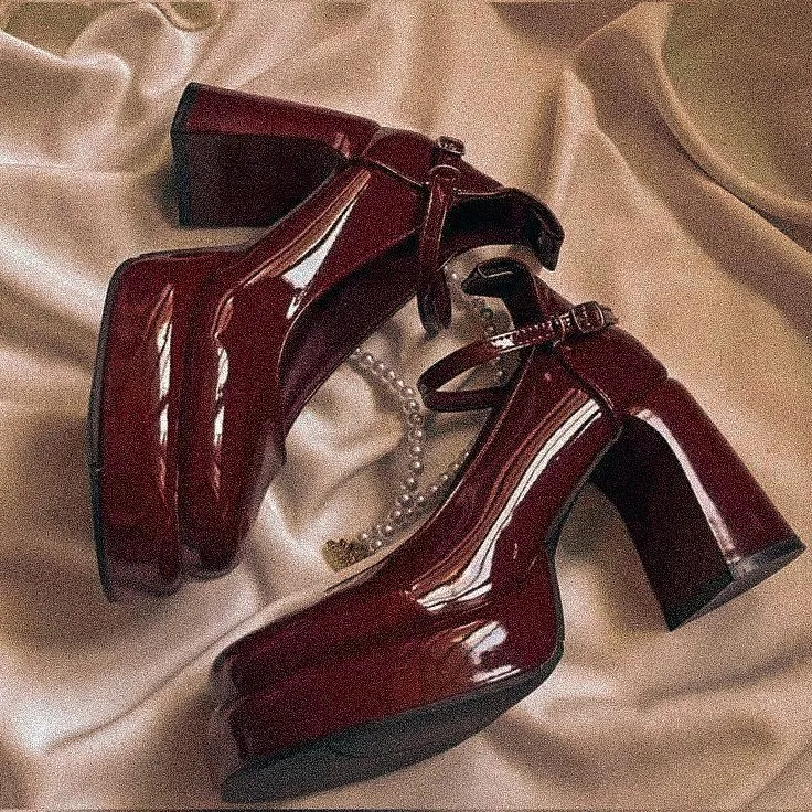 ⏾ New heels ⏾