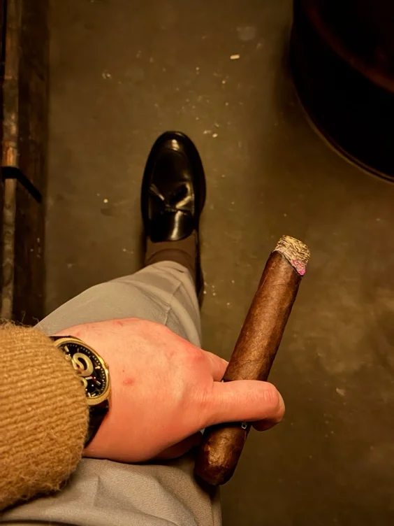 A cigar gift
