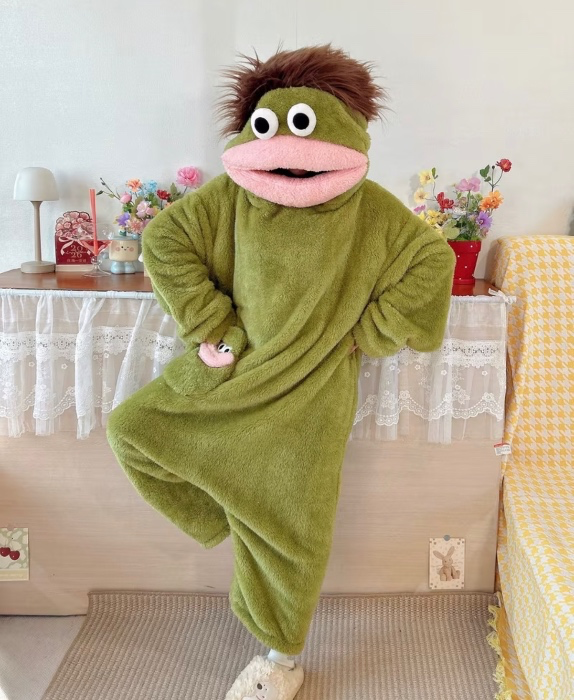 Be silly with you and wear it in winter ?