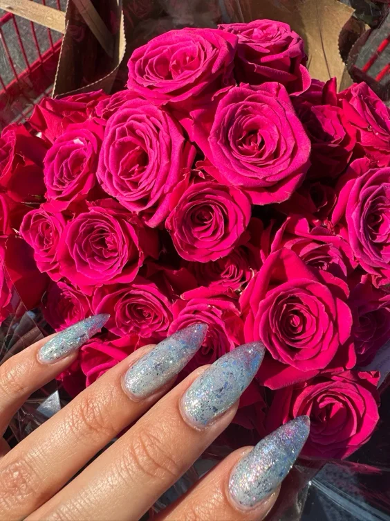  Roses