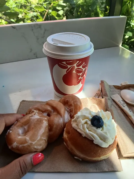 Coffee & Donuts 🍩 