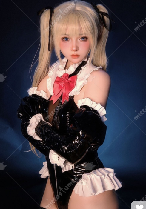 Marie Rose cosplay