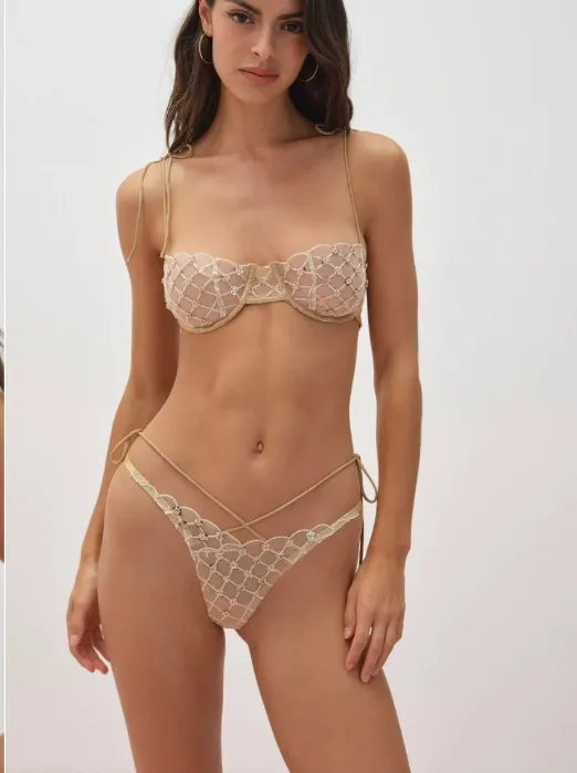 Dazzle Me Underwire Set — Gold