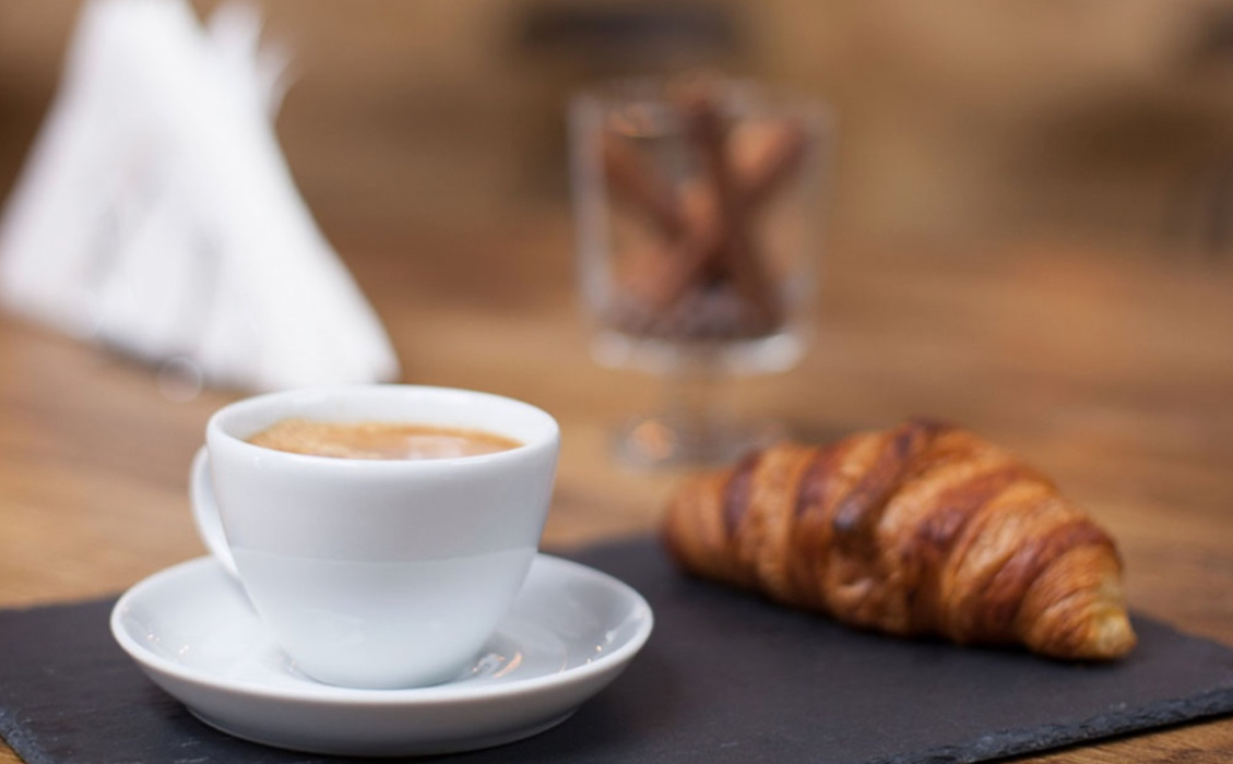 La colazione è servita☕️🥐