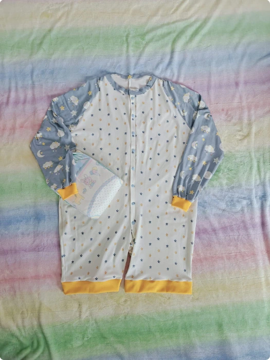 Sleepy stars short sleepsuit Pink or blue sleeves