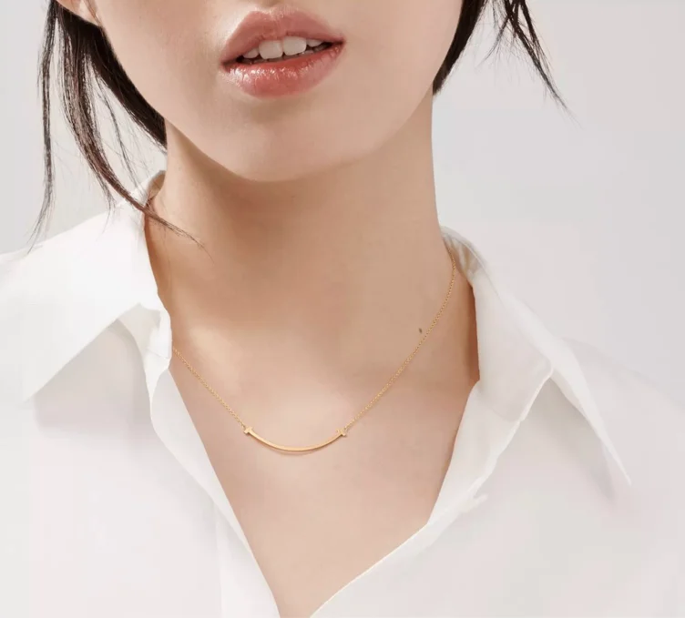 Tiffany T Smile Pendant in Yellow Gold, Small