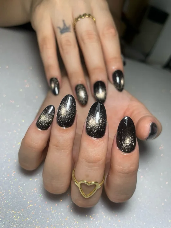 Nails 